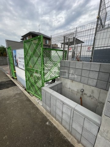 17/23 エントランス