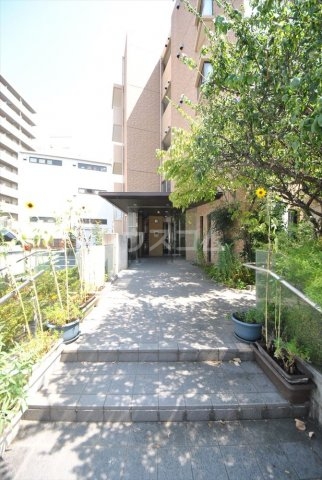 29/30 エントランス