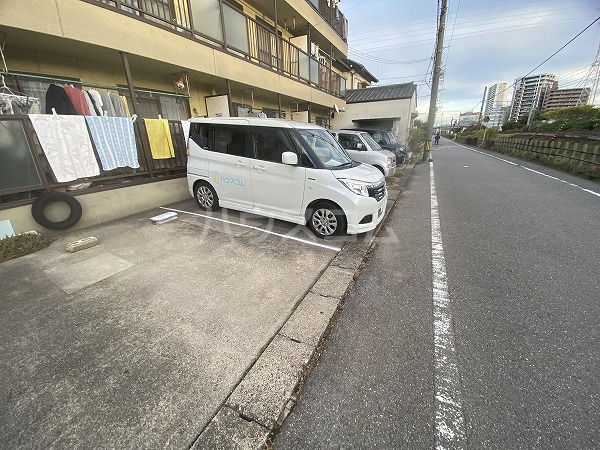 22/30 駐車場