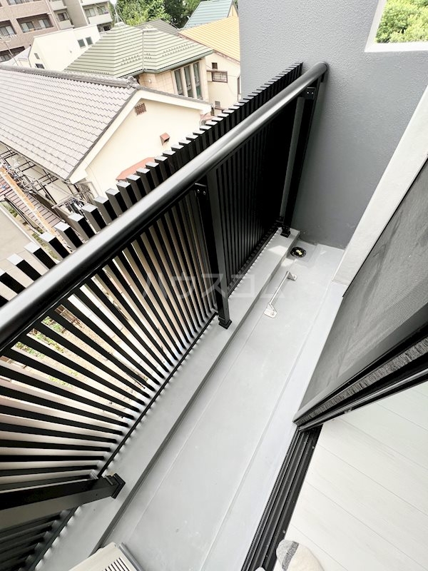 19/30 バルコニー