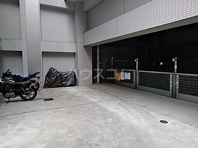 21/24 駐車場
