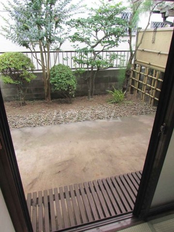 16/21 駐車場