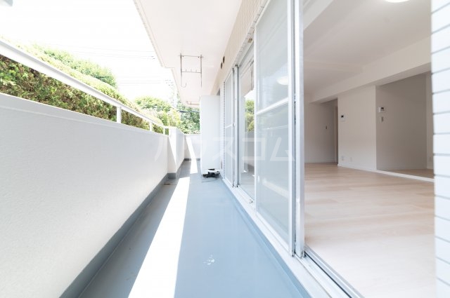 23/30 バルコニー