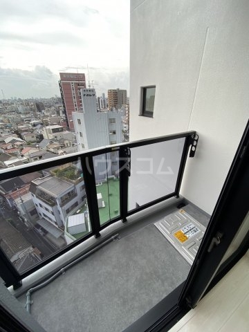 13/30 バルコニー