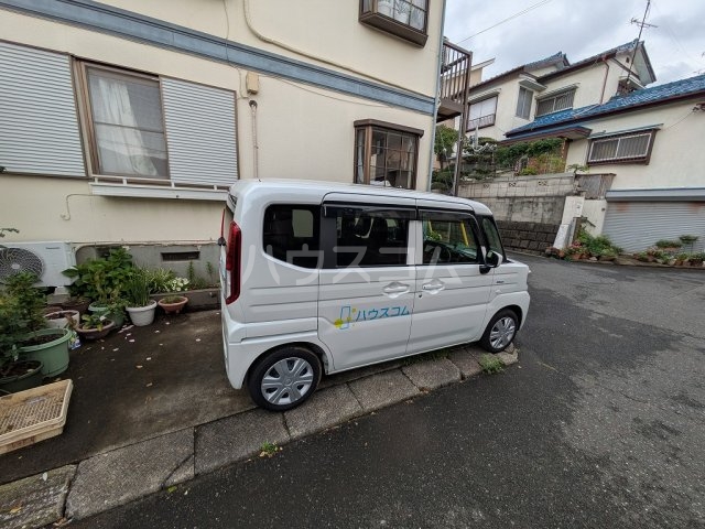 28/30 駐車場