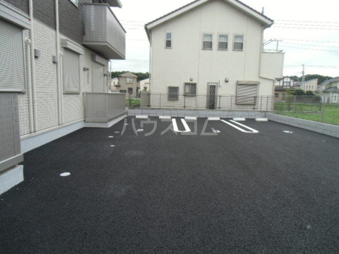 3/10 駐車場