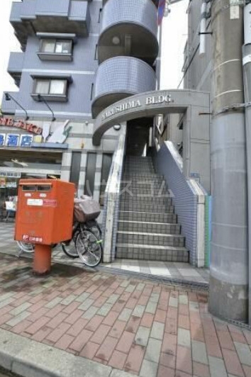 14/19 エントランス