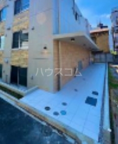 13/23 エントランス