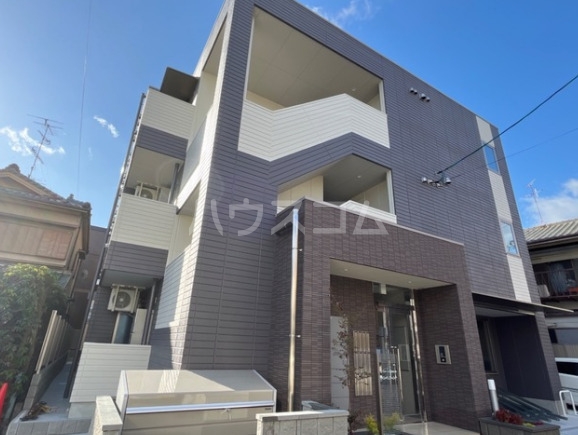 14/21 エントランス