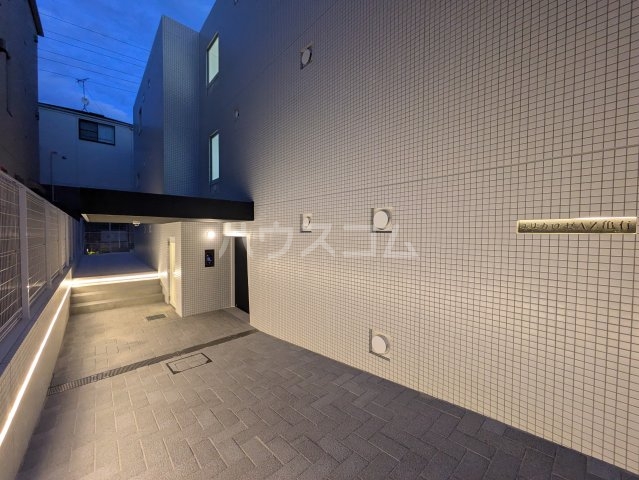 29/30 エントランス