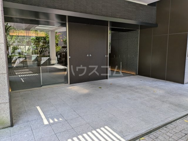 29/30 エントランス