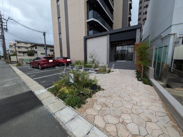 26/30 駐車場