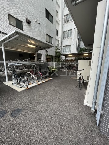 22/30 駐車場