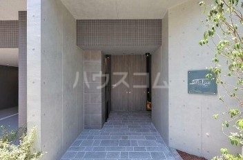 15/22 エントランス