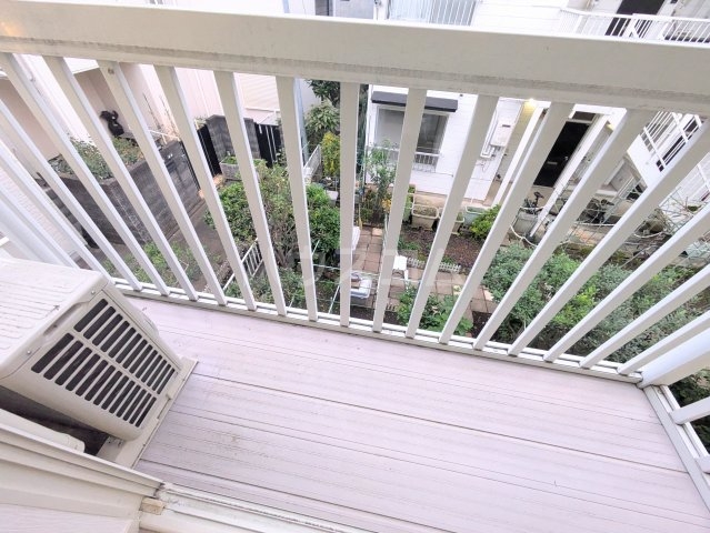 15/28 バルコニー
