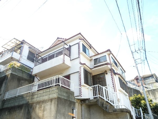 高塚新田テラスハウス外観