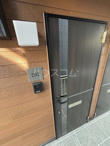 22/25 エントランス