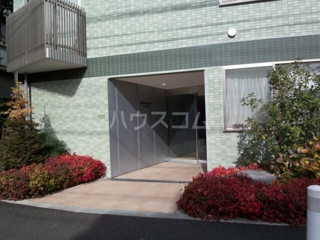 15/18 エントランス