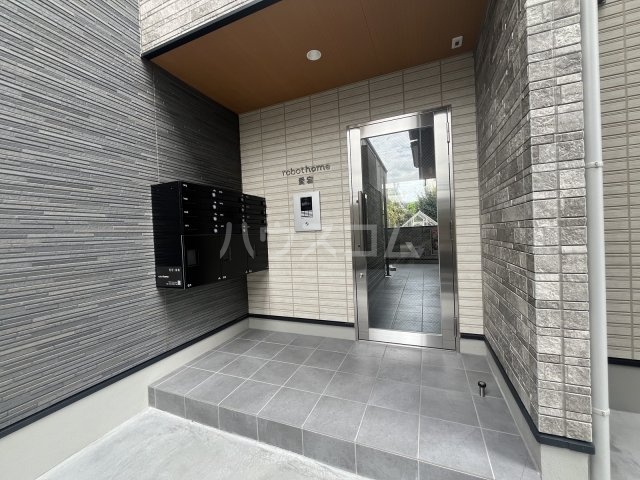 29/30 エントランス