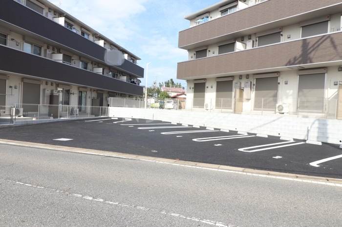 17/18 駐車場