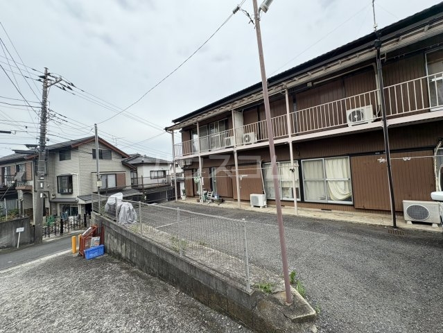 25/27 駐車場