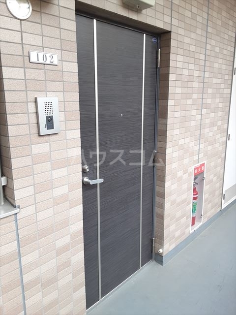 22/30 エントランス