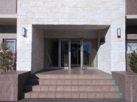 14/22 エントランス