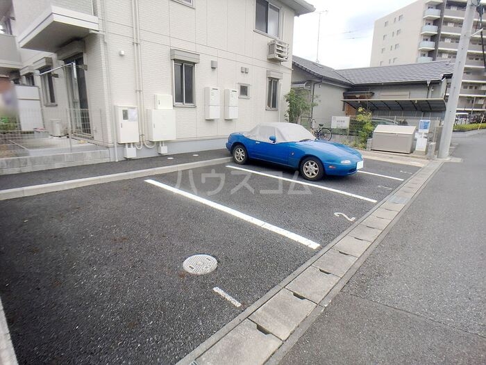 26/30 駐車場