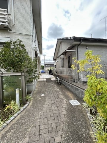 27/30 駐車場