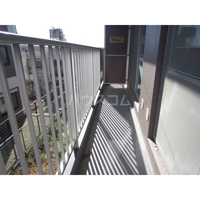 14/27 バルコニー