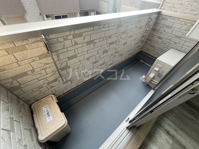 20/30 バルコニー