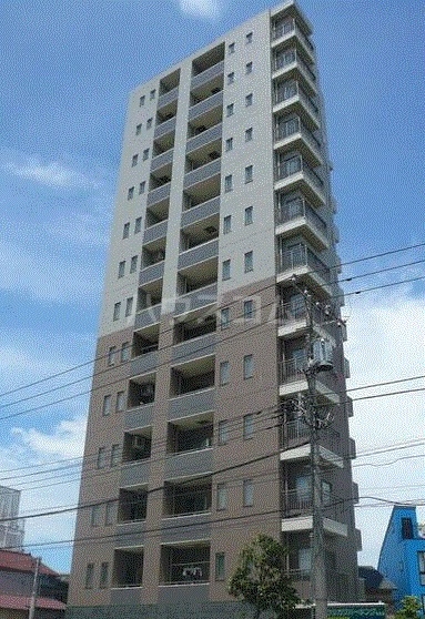 28/30 エントランス