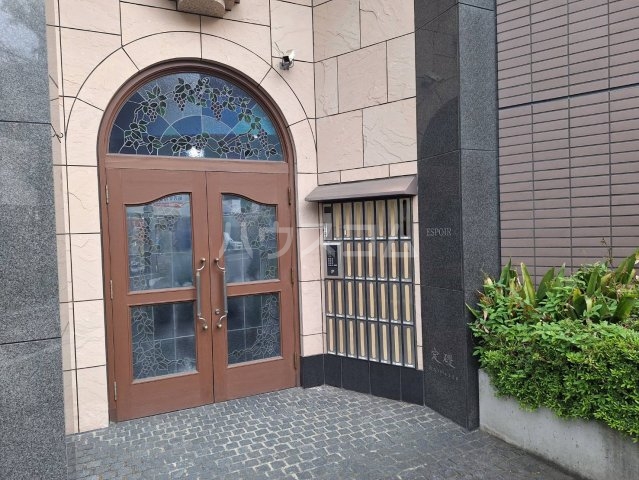 25/30 エントランス