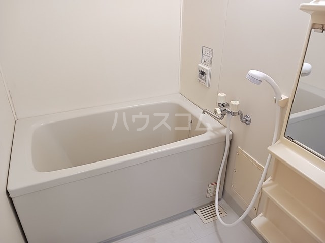 17/30 浴室