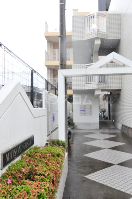 16/22 エントランス