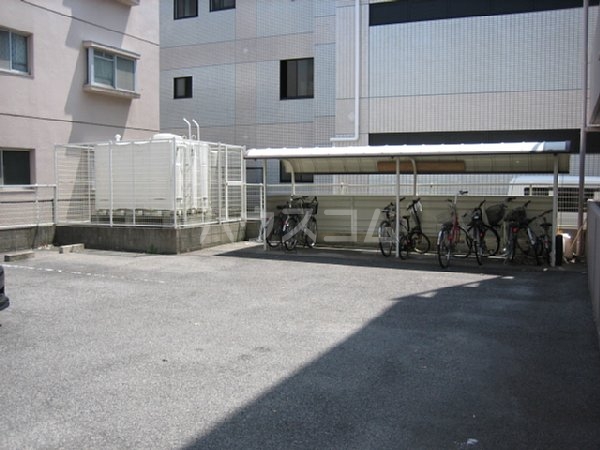 21/30 駐車場
