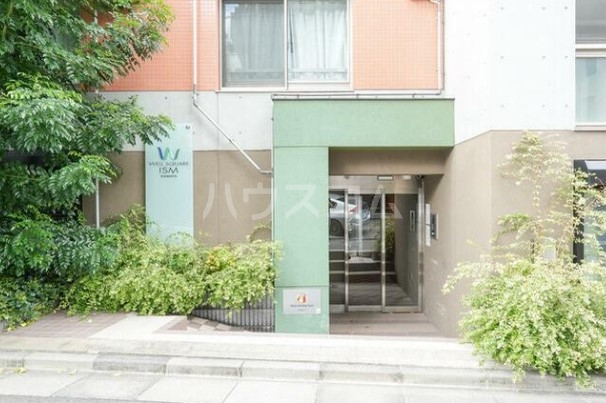 16/25 エントランス