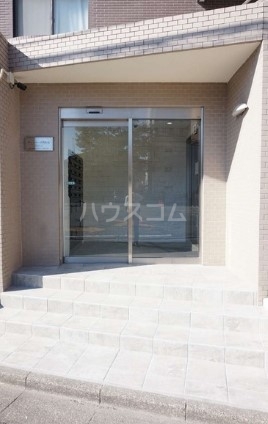 19/20 エントランス