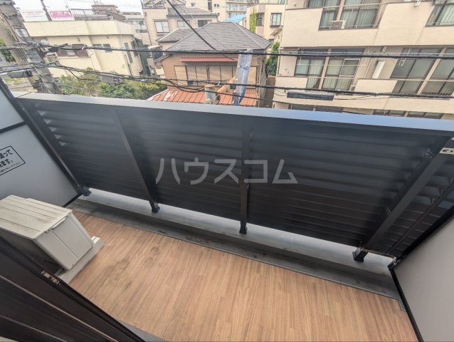 23/30 バルコニー