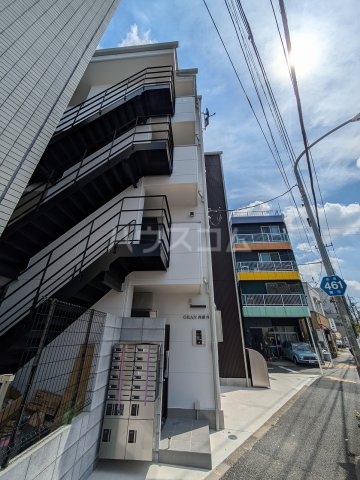 17/20 エントランス