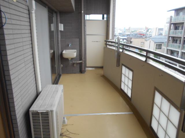 17/30 バルコニー