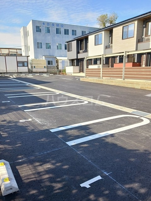 14/20 駐車場