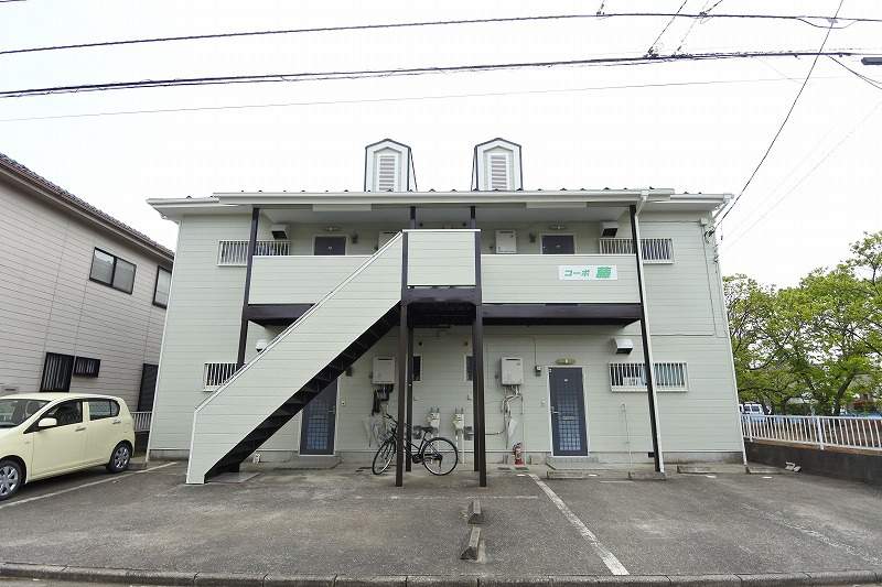 14/20 エントランス