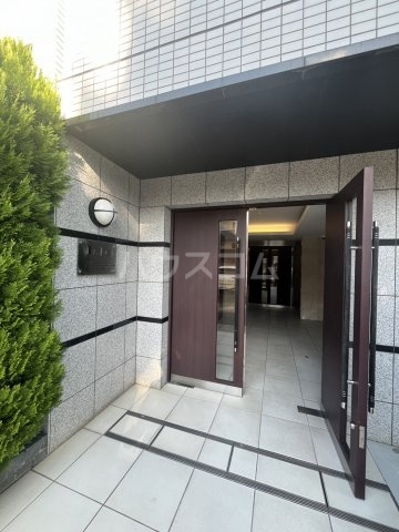 29/30 エントランス