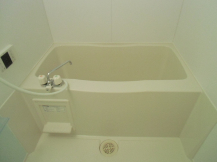 8/16 浴室
