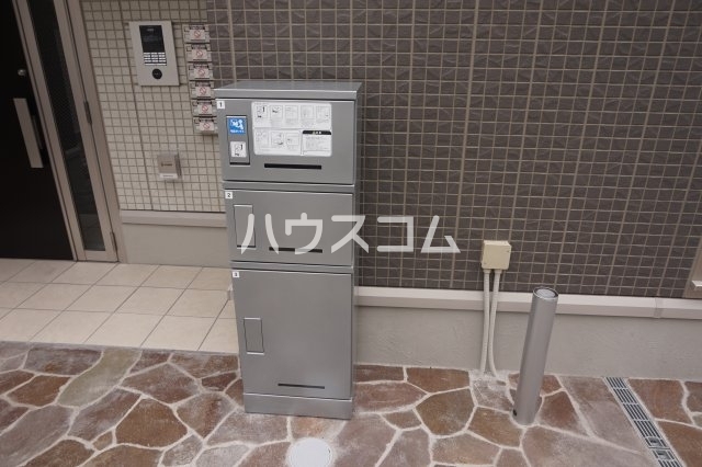 16/26 エントランス