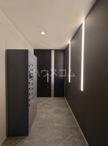 15/16 エントランス