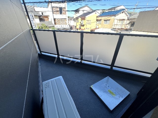 19/30 バルコニー