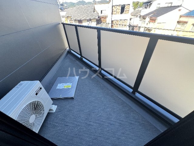 23/30 バルコニー