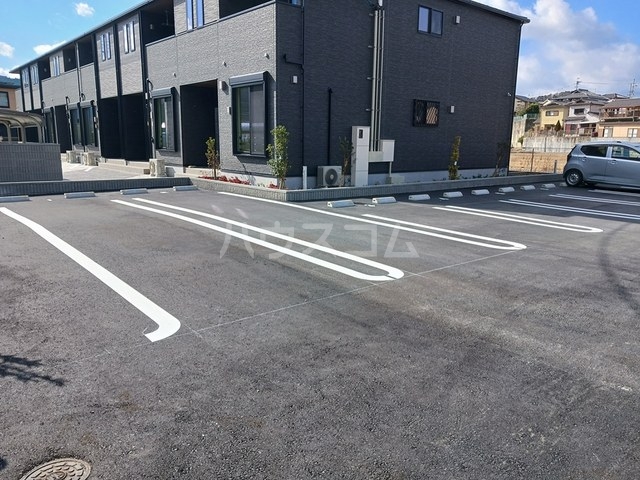 14/20 駐車場